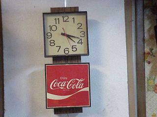 Vintage 1970s Electric Coca Cola Advertising Clock Model G018 Parts Repair B
