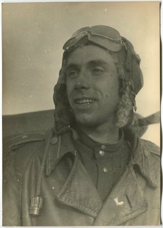Wwii Press Photo: Russian Air Force Pilot,  16th Air Army,  1944