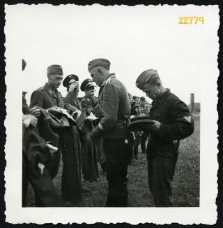 Nazi Soldiers,  Pilots,  Aviators Get Uniform,  Ww2,  Photograph,  1940 
