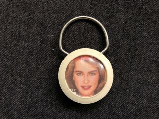 Vintage Brooke Shields Round Plastic Keychain Model Cover Girl Seventeen Magazin