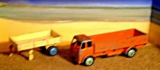 Dinky Toy.  420 Leyland Beaver & 415 Trailer only.  Play worn but complete. 2