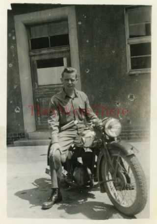 Wwii Photo - 1577th Qm Battalion Mobile - Us Gi On Motorcycle - Nuremberg Germany