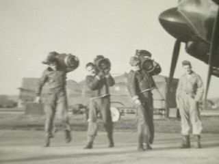 PHOTO AAF PRS British Mosquito Being Loaded with Cameras for Mission - L@@K 2