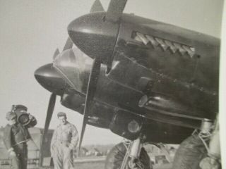 PHOTO AAF PRS British Mosquito Being Loaded with Cameras for Mission - L@@K 3