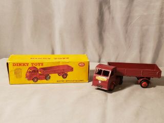 Dinky Toys 431 Electric Articulated Lorry W/ Case 2