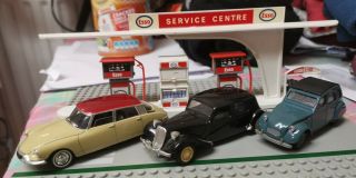 Solido 1.  43 Citroen Light 15 Ds And Early 2cv French Classics.