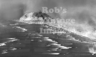 Iwo Jima Aerial Photo Us Navy Marin Beach Landing Mt Suribachi Feb 20 1942 Wwii