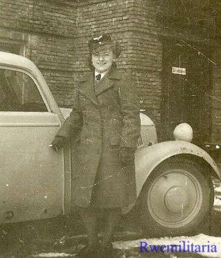 Rare Female Luftwaffe Blitzmädel Helferin Girl In Coat By Staff Car