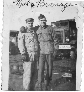 Photo Wwii Era Of Us Army Staff Sergeant And Soldier By Truck Ph115