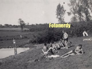 Wwii German Photo Group Of Semi Nude Soldiers By The Lake Gay Interest K7