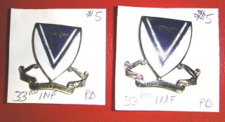 Pair Us Army 33rd Inf.  Division Pb Dui Di Crest Pinback - Wwii - Vietnamf