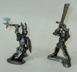 2 Small Vintage Partha Pewter Battling Knights In Armor 887 & 680? D&d L@@k