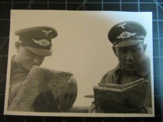 Wwii German Photo Combat Soldiers Pilots Checking Their Maps