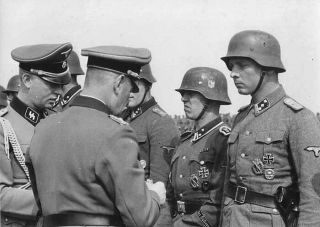 Ww2 Photo,  German Soldiers Medal Ceremony,  Wwii Germany World War Two / 2131