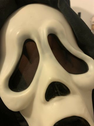 Scream Mask Fearsome Faces Fun World Gen 1/2 Deluxe hood 3