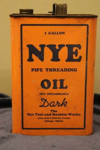 Nye Pipe Threading Oil 1 Gal Can - Vintage