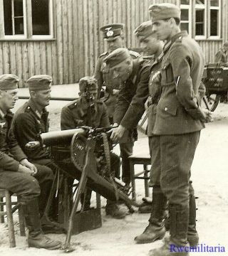 Port.  Photo: Great Wehrmacht Troops Training On Mg.  08 Heavy Machine Guns (1)