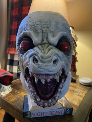 Death Studios Carnage Display Halloween Mask.  Not Don Post,  Distortions Look