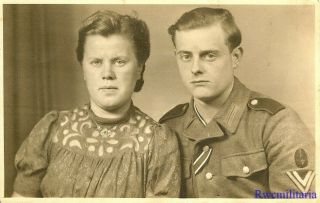 Port.  Photo: Loving Studio Pic Wehrmacht Signal Obergefreiter Vet W/ His Girl