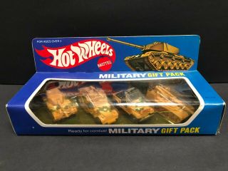 Hot Wheels 1983 Military Gift Pack 7121.  Tan Camouflage Jeep,  Tank & Others.