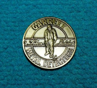 Garrett " Grand Master Hunter " Metal Detectors " Silver Jubilee " Challenge Coin