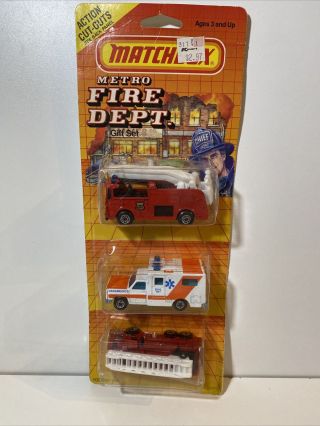 Vintage Toy Rare W/ Card Matchbox Metro Fire Dept Gift Set Fire Trucks & Rescue