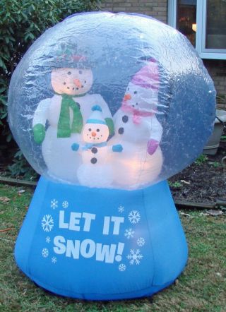 Gemmy 5.  5 Foot Tall Inflatable Snow Family Snow Globe In Its Box