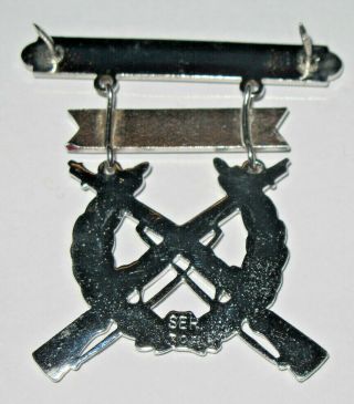 Korean War 1960 ' s USMC Rifle Expert Badge Pin w/ Blank Year Bar Marine Corps 2