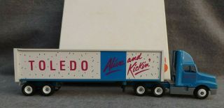 Winross 1990 Toledo Ohio Port Side Legs Skate Dance Zoo Diecast Trailer Truck