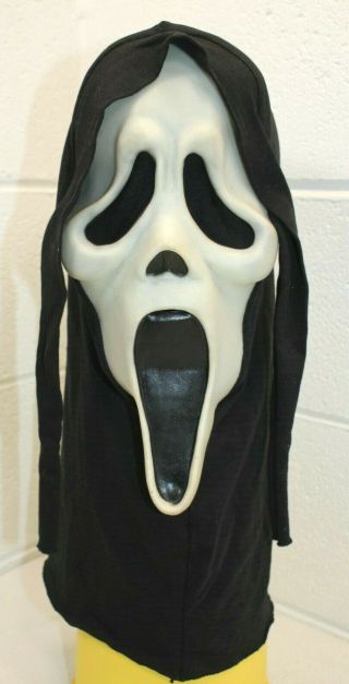 Vintage Scream Ghostface Mask Fun World Div Chin Stamp Restitched Shroud No Glow