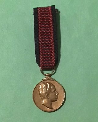 Iraq - King Faisal II 1953 coronation King military Medal badge Huguenin 2