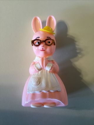 Vintage Knickerbocker Hard Plastic Easter Praying Bunny Rabbit Yellow Hat Rattle