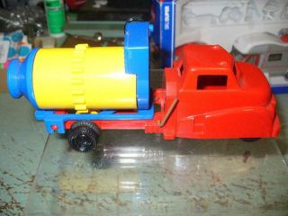 Vintage Plastic Ideal Toy Co.  Cement Mixer Complete And Of Damage