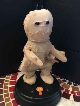 Gemmy Animated Dancing Mummy 10 Inch Sings And Dances Thriller Lights Up