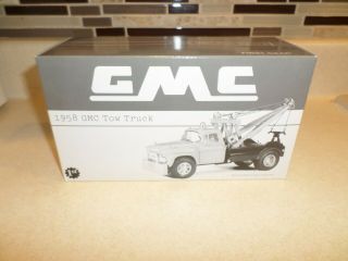 First Gear 1958 Gmc Tow Truck 1/34 Scale Fdny 19 - 2308