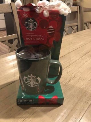 Starbucks Holiday Gift Set Peppermint Hot Cocoa W/green Ceramic Mug With Lid