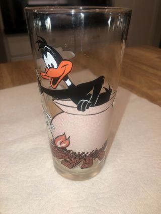 1976 Looney Tunes Porky Pig Daffy Duck Cooking Pot Pepsi Collector Glass