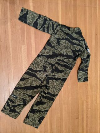US Child ' s Vietnam War Zig Zag Tiger Stripe Flight Suit Camo Uniform 2
