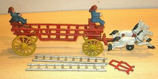 Cast Iron Horse Drawn Fire Engine Model - Unknown Age / Maker