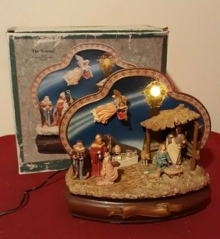 Enesco Vint Small World Of Music The Nativity Illuminated Action Musical 1991