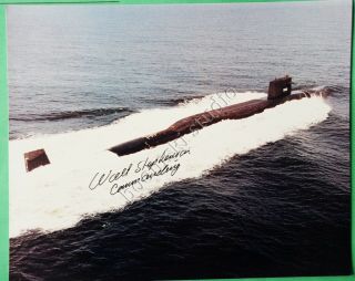 Uss Lafayette Ssbn - 616 Signed Color Photo Size 8 X 10 Inches (nnn)