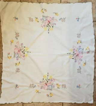 Small Tablecloth Centerpiece Linen Embroidered Easter Eggs Chicks Daffodils