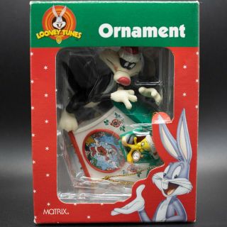Vtg 98 Looney Tunes Sylvester and Tweety Cuckoo Clock Christmas Ornament 3