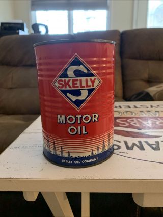 Skelly Motor Oil Old 1 Qt.  All Metal Oil Can Full,  Red Color