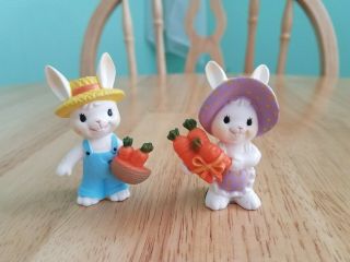 Vintage Enesco Hard Plastic Easter Bunny Rabbit Figures Boy Girl Bonnet Carrots