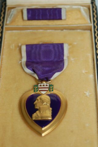 Vintage United States Military Merit Purple Heart Award With Case