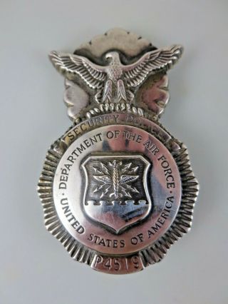 DEPARTMENT OF THE AIR FORCE USA SECURITY POLICE PIN BADGE OBSOLETE 2