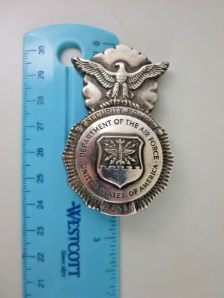 DEPARTMENT OF THE AIR FORCE USA SECURITY POLICE PIN BADGE OBSOLETE 3