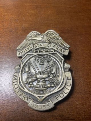 Obsolete Vintage United States Us Army Military Police Badge (j33)