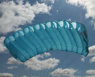 Raven III (249 sq ft) 7 cell F111 skydiving parachute - Bridge Day / AVA Sport 3